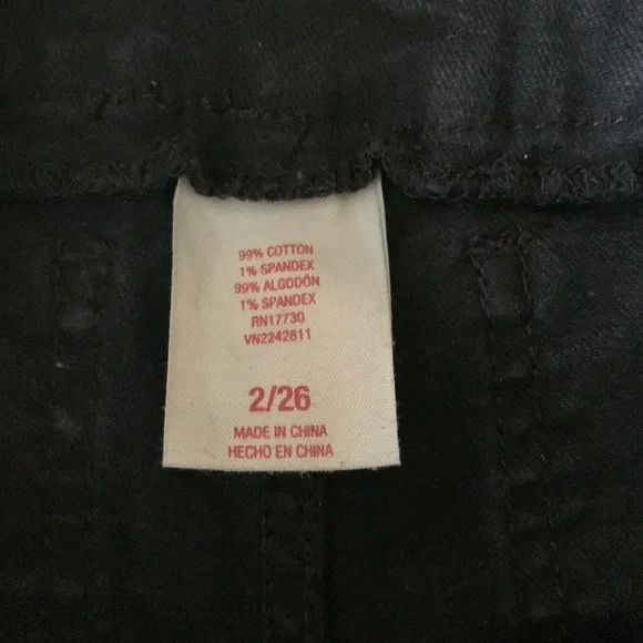 Mossimo black denim shorts size 2 - Picture 3 of 3